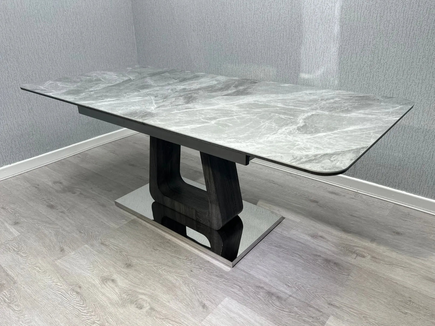 Zermatt Ceramic Extendable Dining Table 1.6m-2m