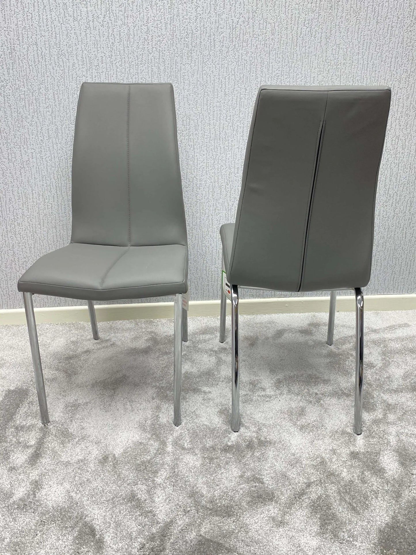 Morano Dining Set with 4 Carlo Chairs