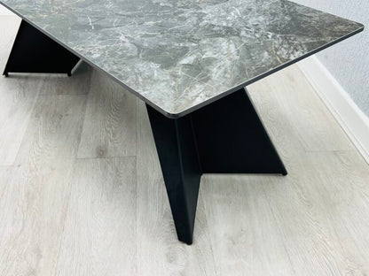 Chicago Ceramic Coffee Table Black & Gold/Cream & Gold