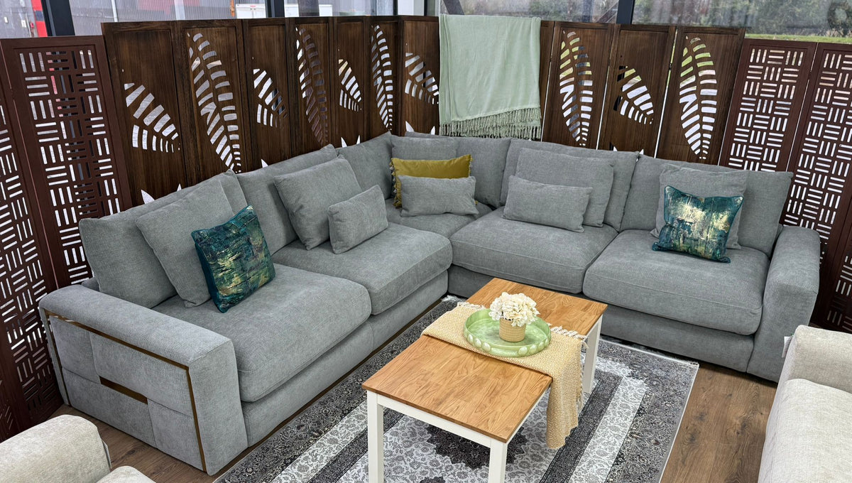 Large Corner