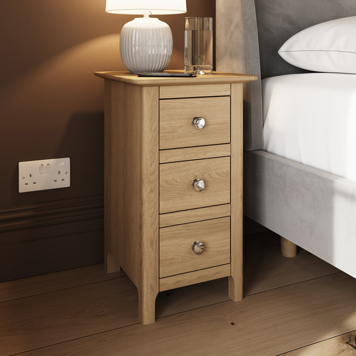 Taberno Oak 3 Drawer Bedside Table Nightstand Cabinet Natural Oak