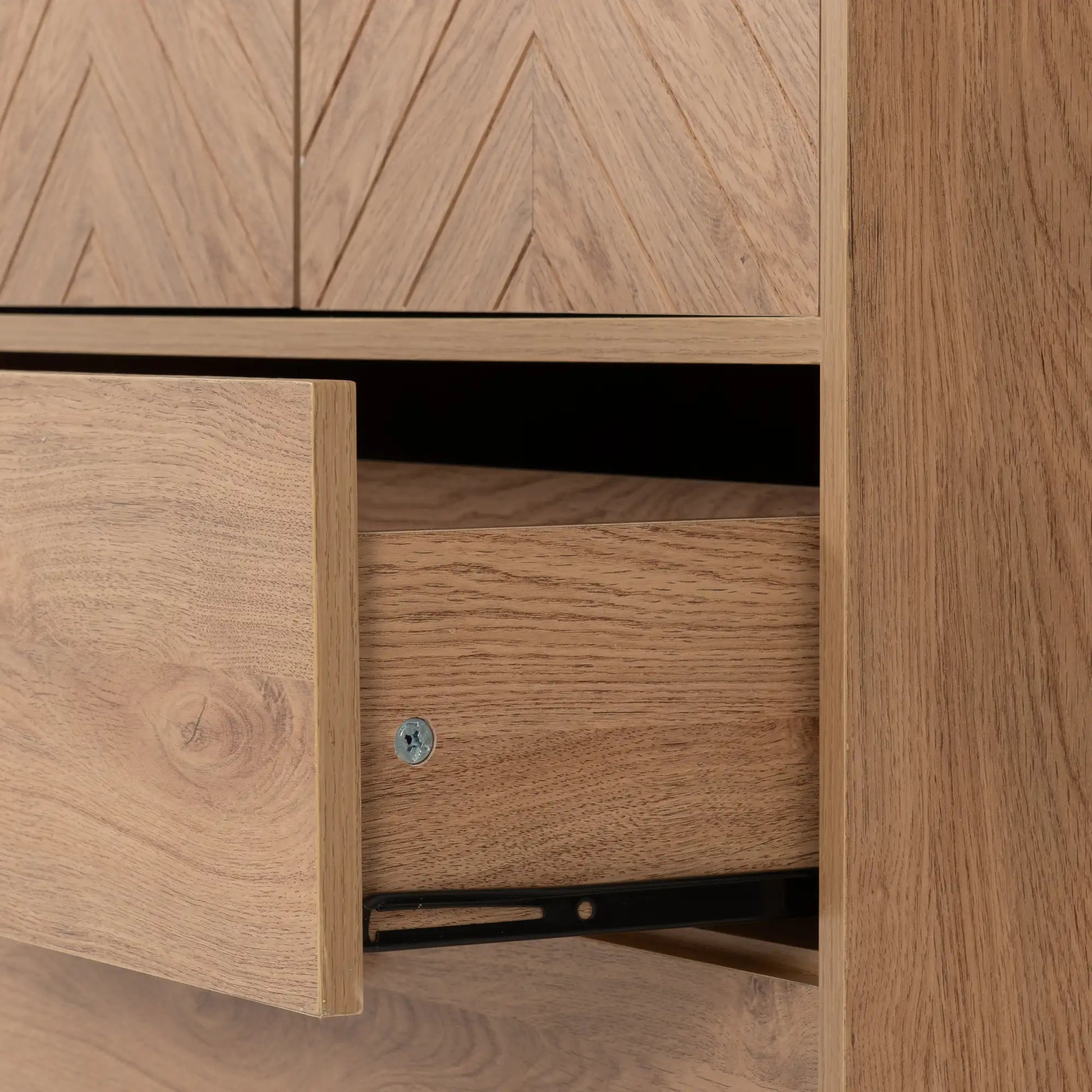 Leon 2 Door 2 Drawer Cabinet   Medium Oak Effect 2023  06